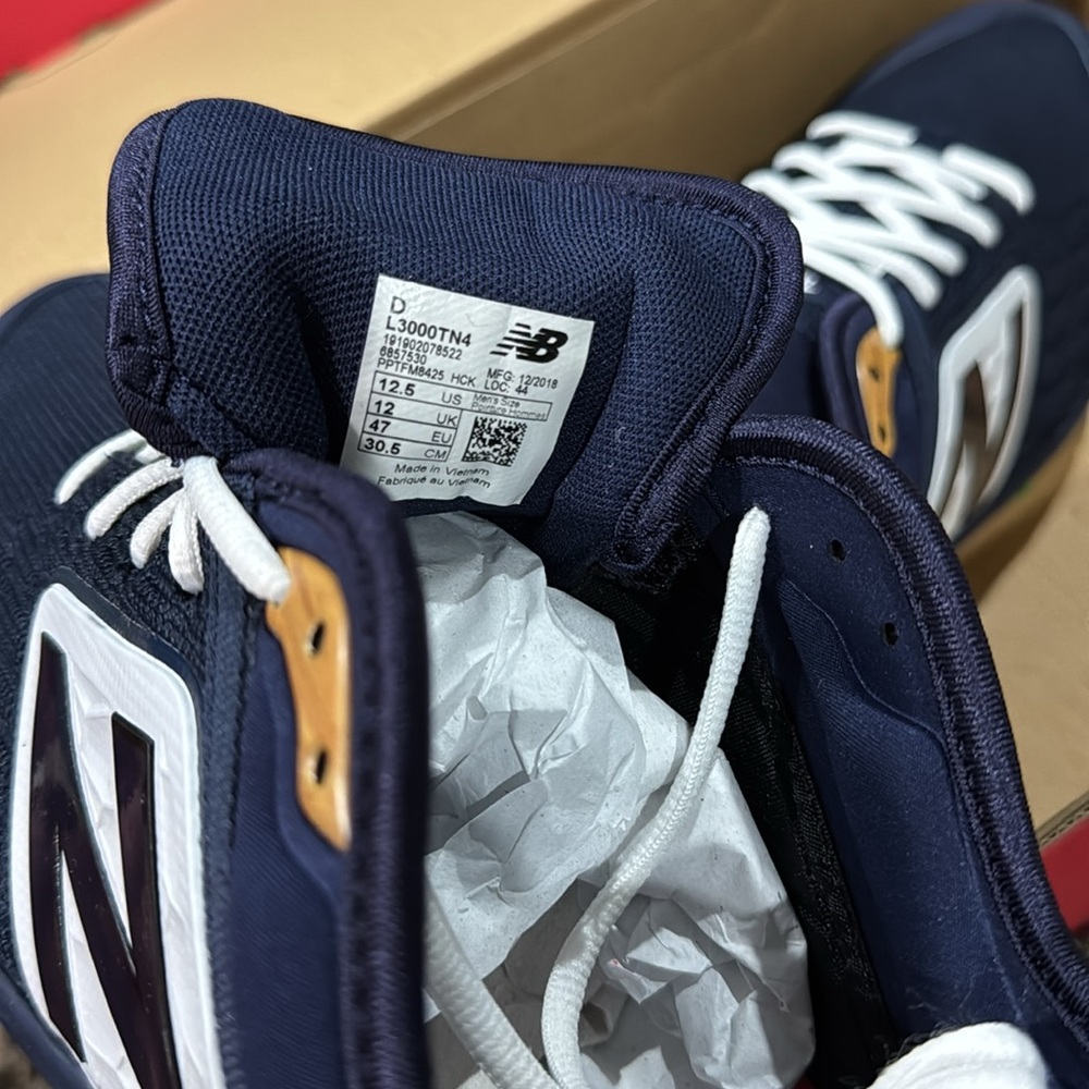 *BRAND NEW* Men’s Baseball Cleats - Picture 6 of 8